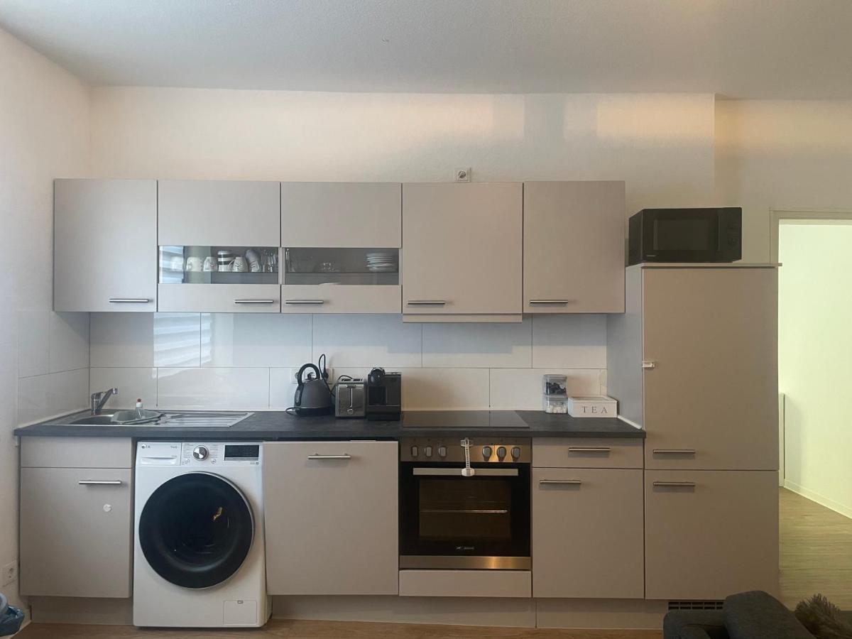Zentrale Wohnung Direkt Am Hauptbahnhof - Bismarck Düsseldorf Exterior foto