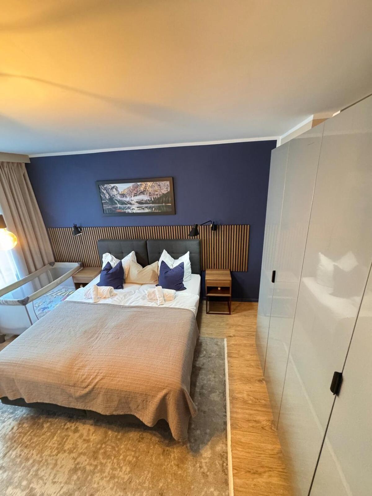 Zentrale Wohnung Direkt Am Hauptbahnhof - Bismarck Düsseldorf Exterior foto