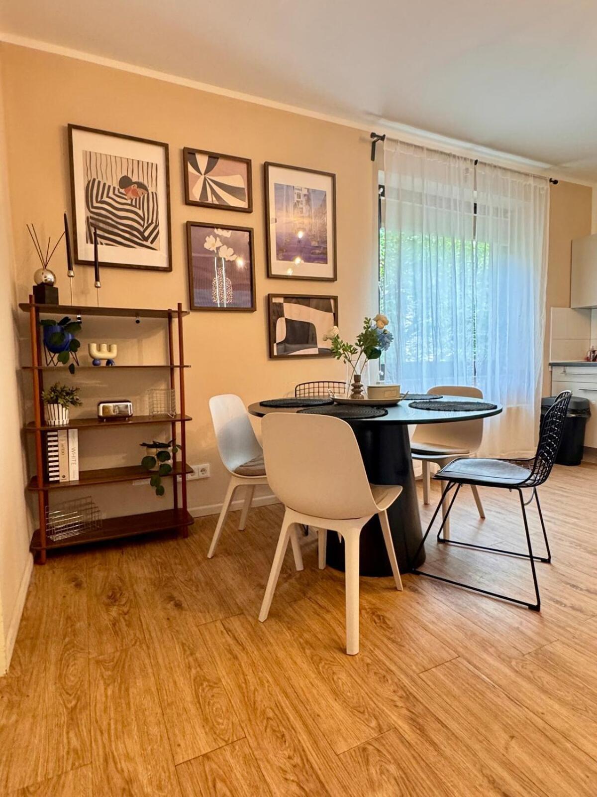 Zentrale Wohnung Direkt Am Hauptbahnhof - Bismarck Düsseldorf Exterior foto